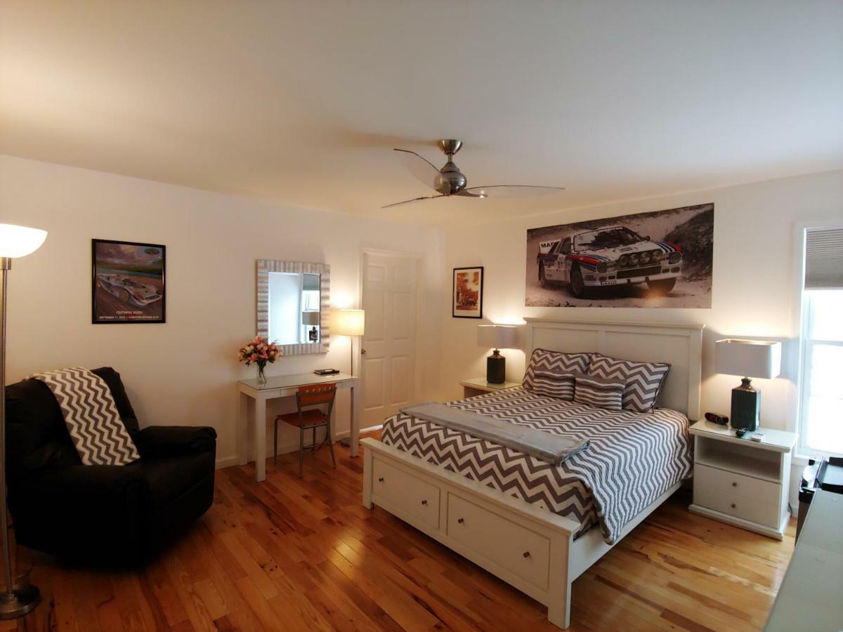 Apex Inn Bed And Breakfast วัตกินส์เกลน ภายนอก รูปภาพ